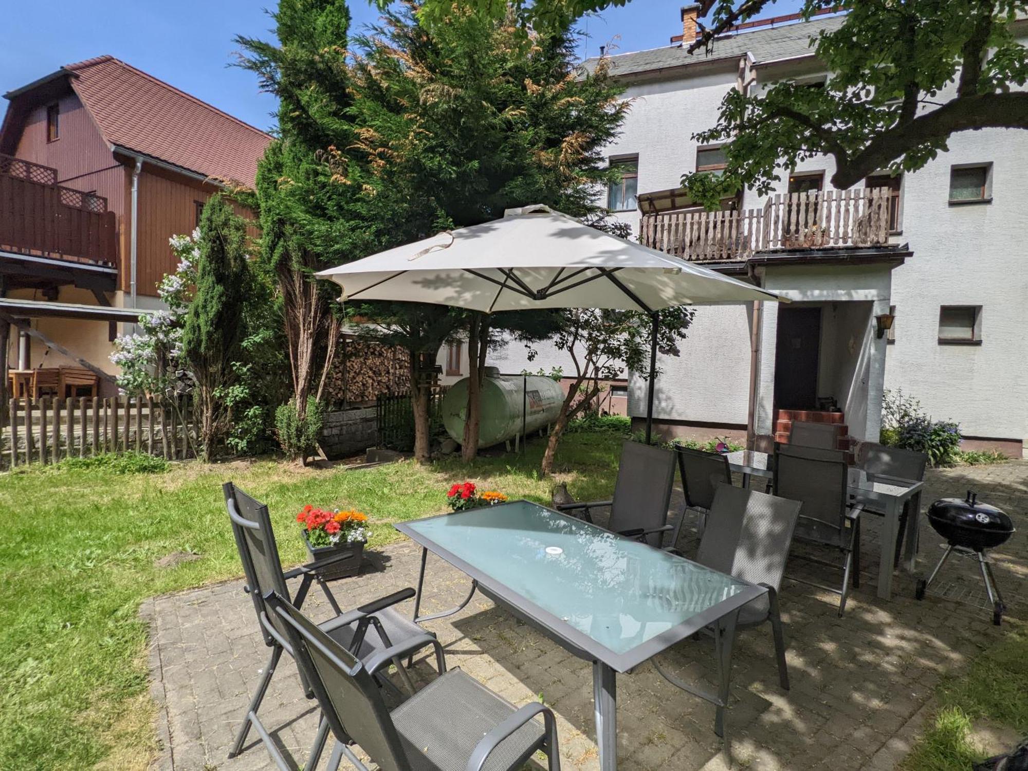 H2 - Urlaubsmagie - Garten, Pool, Terrasse, Grill Sebnitz Bagian luar foto