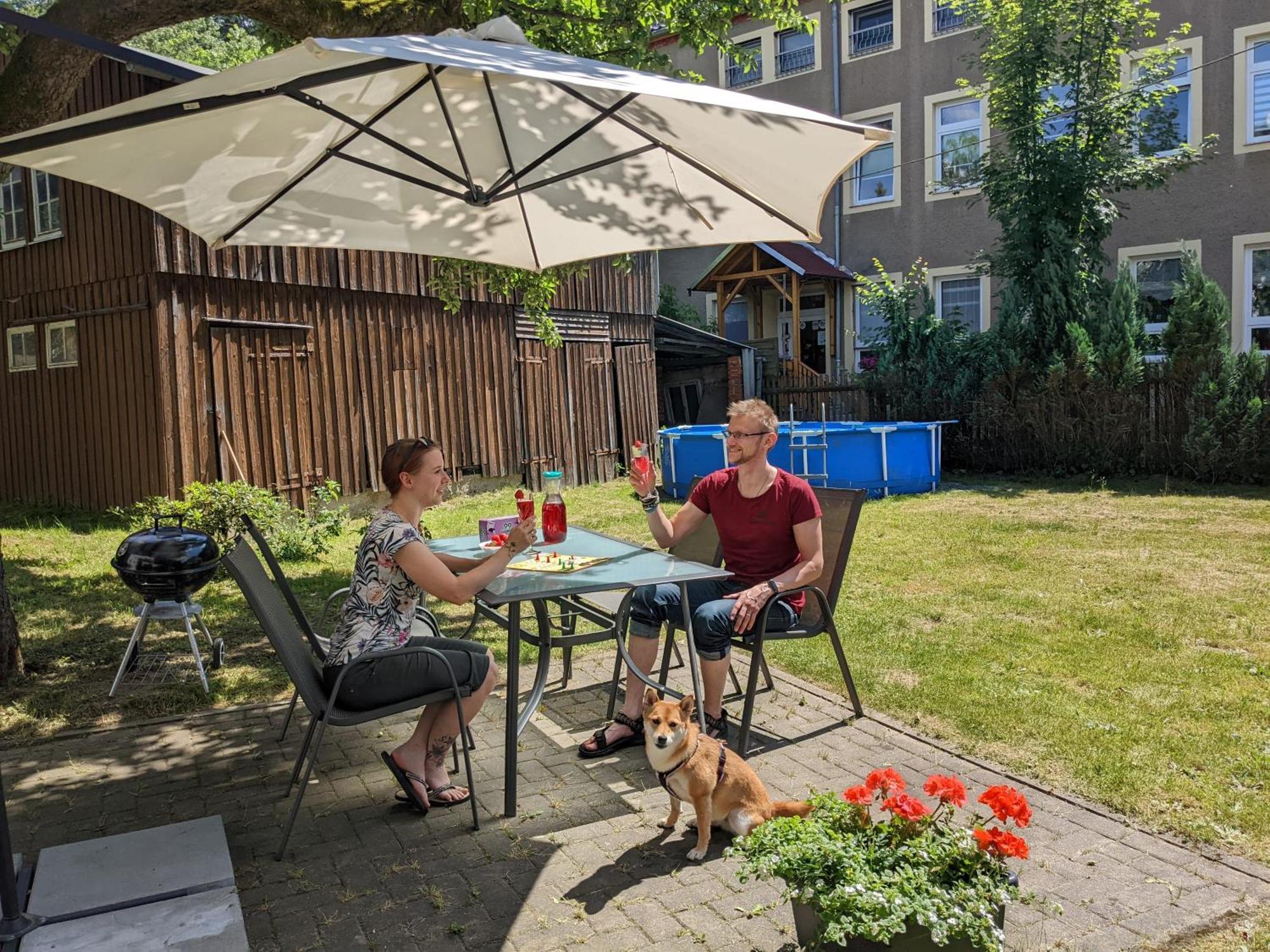 H2 - Urlaubsmagie - Garten, Pool, Terrasse, Grill Sebnitz Bagian luar foto